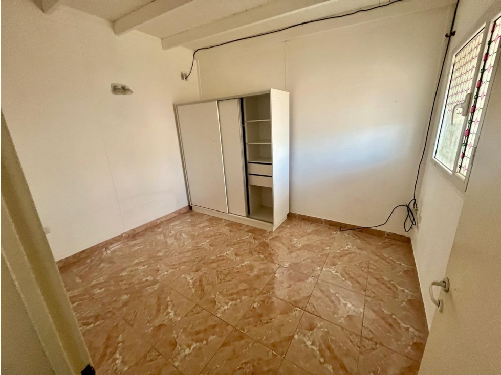 CASA 4 AMBIENTES + PATIO + COCHERA - BARRIO PERON - PTO MADRYN — foto 6