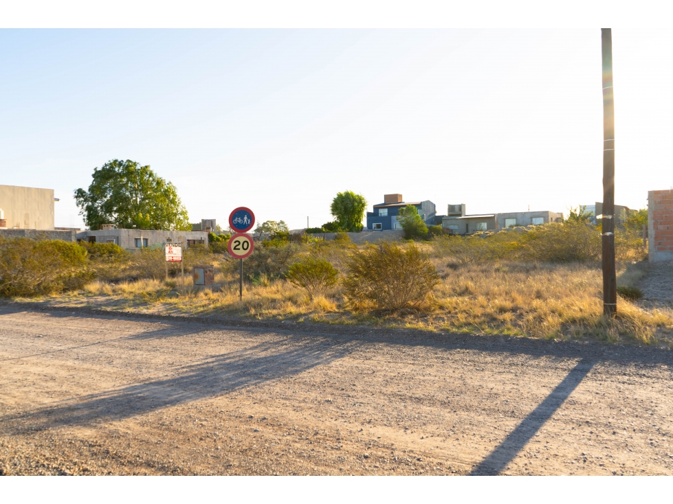 LOTE 11 - 600 M2 - LOS ROBLES - PUERTO MADRYN - 3