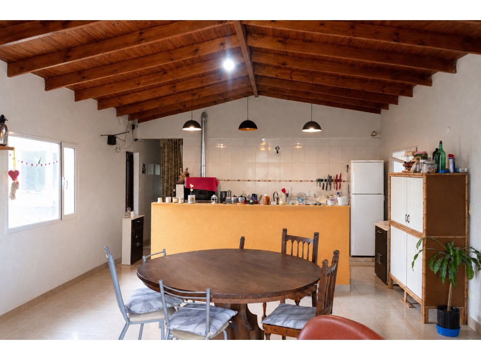 CASA 4 AMBIENTES - AMPLIO PARQUE- PUERTO MADRYN - 3