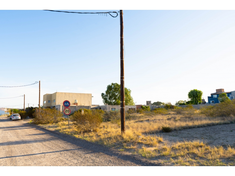 LOTE 11 - 600 M2 - LOS ROBLES - PUERTO MADRYN - 4