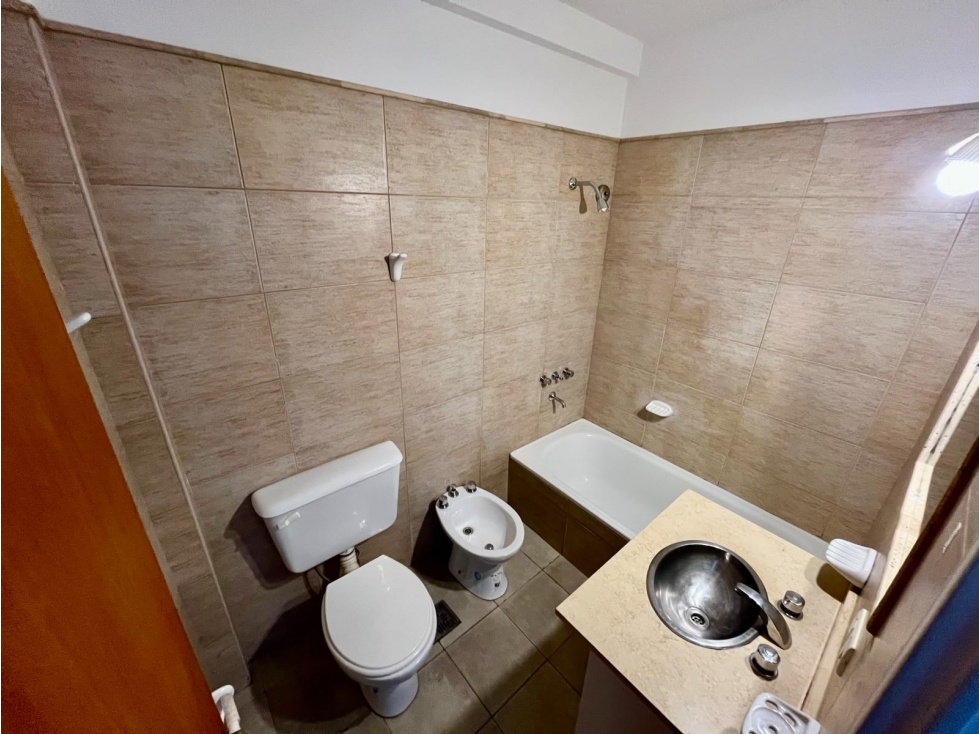 DEPARTAMENTO 2 AMBIENTES - MITRE 2655 1° AL FRENTE - PTO MADRYN — foto 6