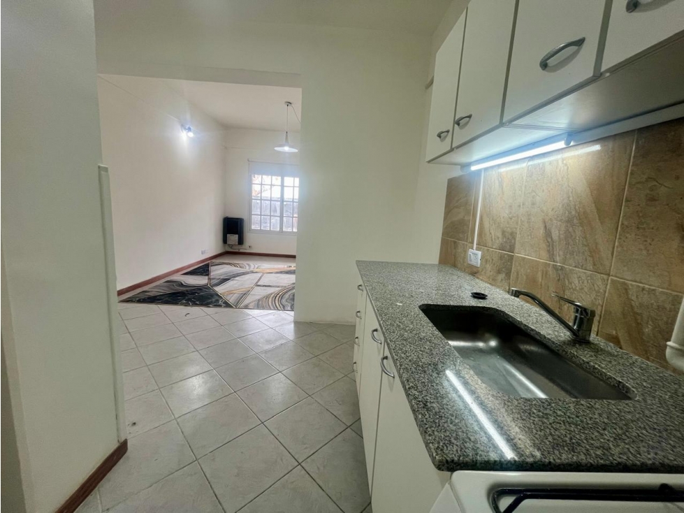 DEPARTAMENTO MONOAMBIENTE - Planta Baja "2" - La Triniad 68 - Madryn - 4