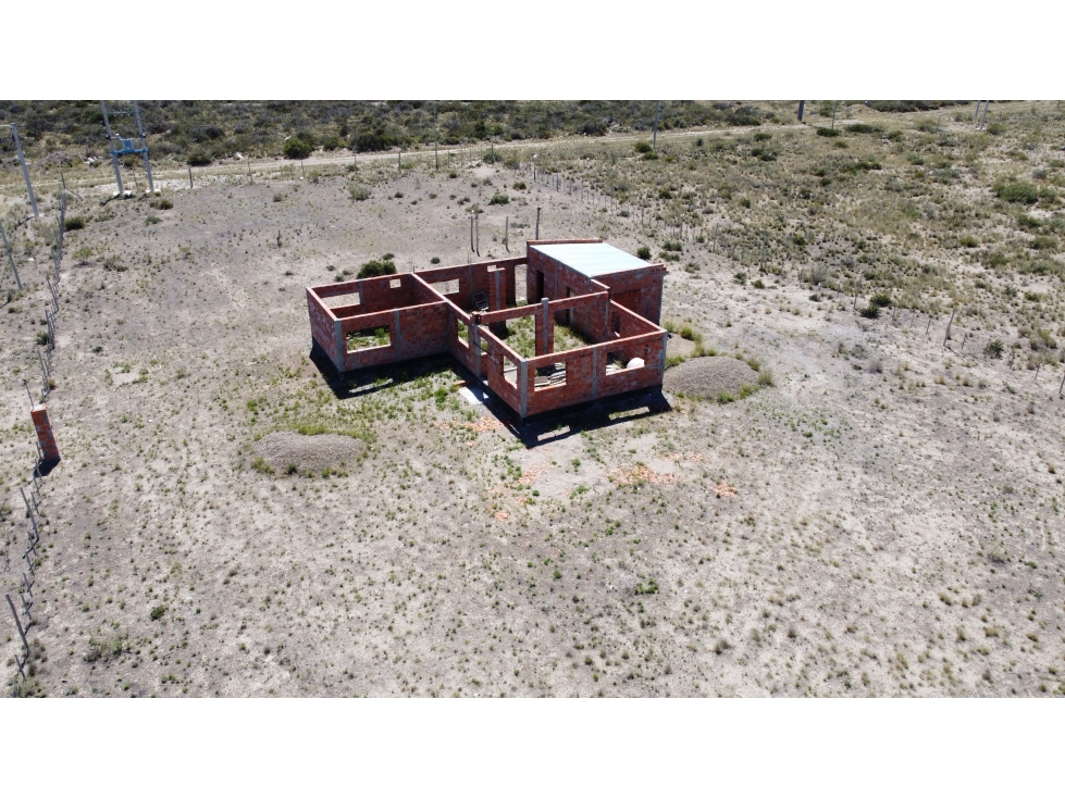LOTE EN LA ALHAMBRA CON MEJORA 123m2 - 5