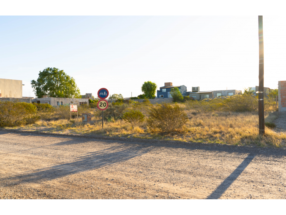 LOTE 13 - 600 M2 - LOS ROBLES - PUERTO MADRYN - 4