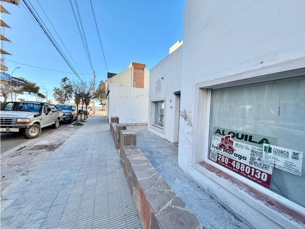 ALQUILER USO COMERCIAL - ZONA CENTRO - 9 DE JULIO 32 - PTO MADRYN - 4