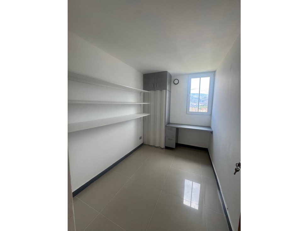 Se vende apartamento en Calasanz — foto 3
