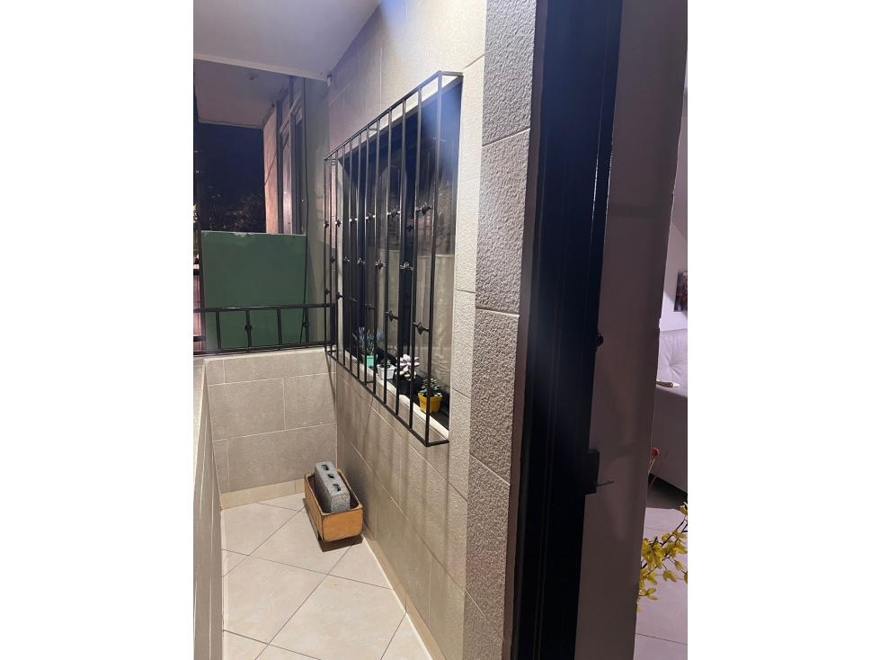 Se vende apartamento en Manrique 2 y 3 piso — foto 4