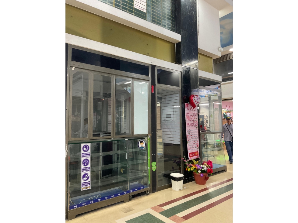 Venta de Locales comerciales en el centro - 6