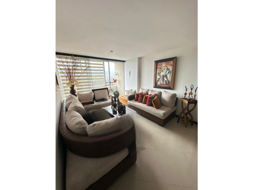 Se vende apartamento en los Colores