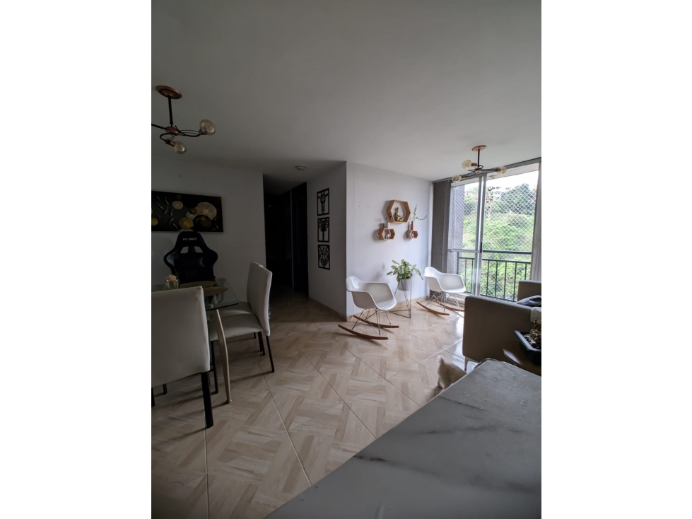 Se vende apartamento en Calasanz