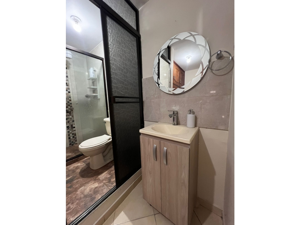Se vende apartamento en Manrique 2 y 3 piso — foto 5