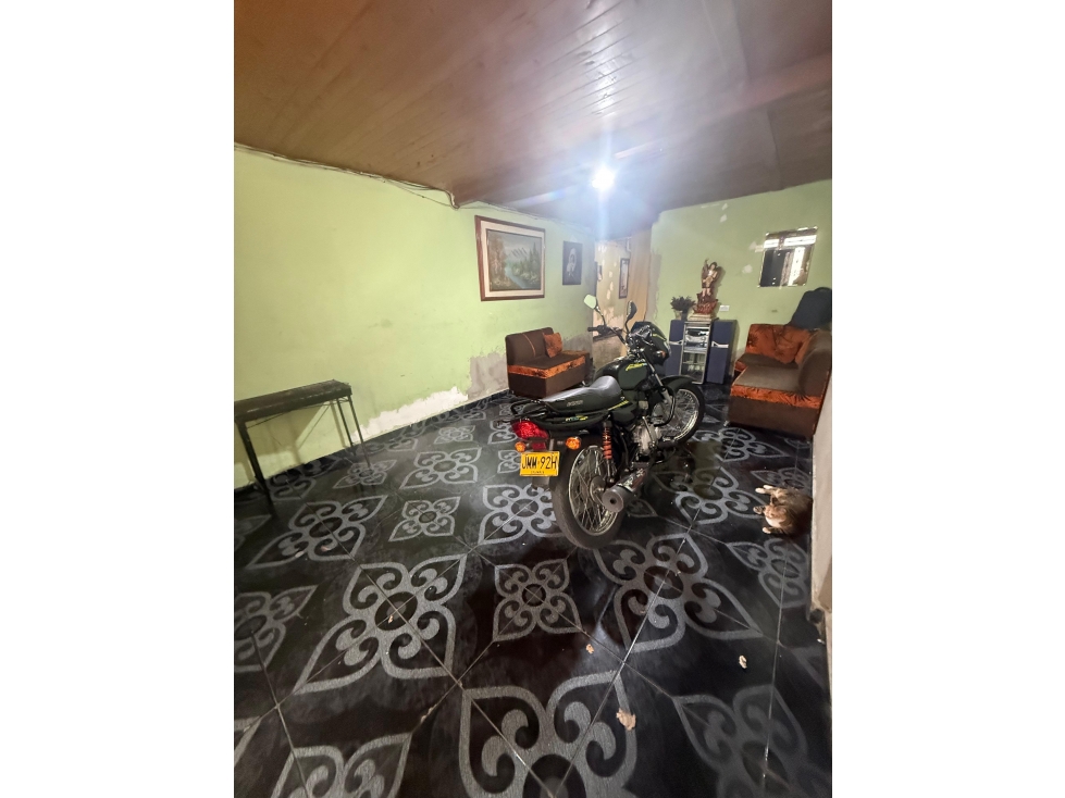 Se vende apartamento en Manrique — foto 4