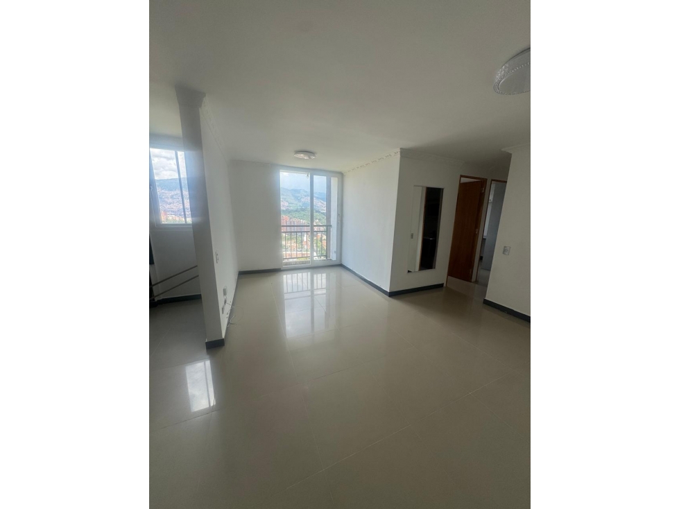 Se vende apartamento en Calasanz