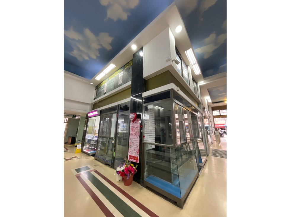 Venta de Locales comerciales en el centro - 2