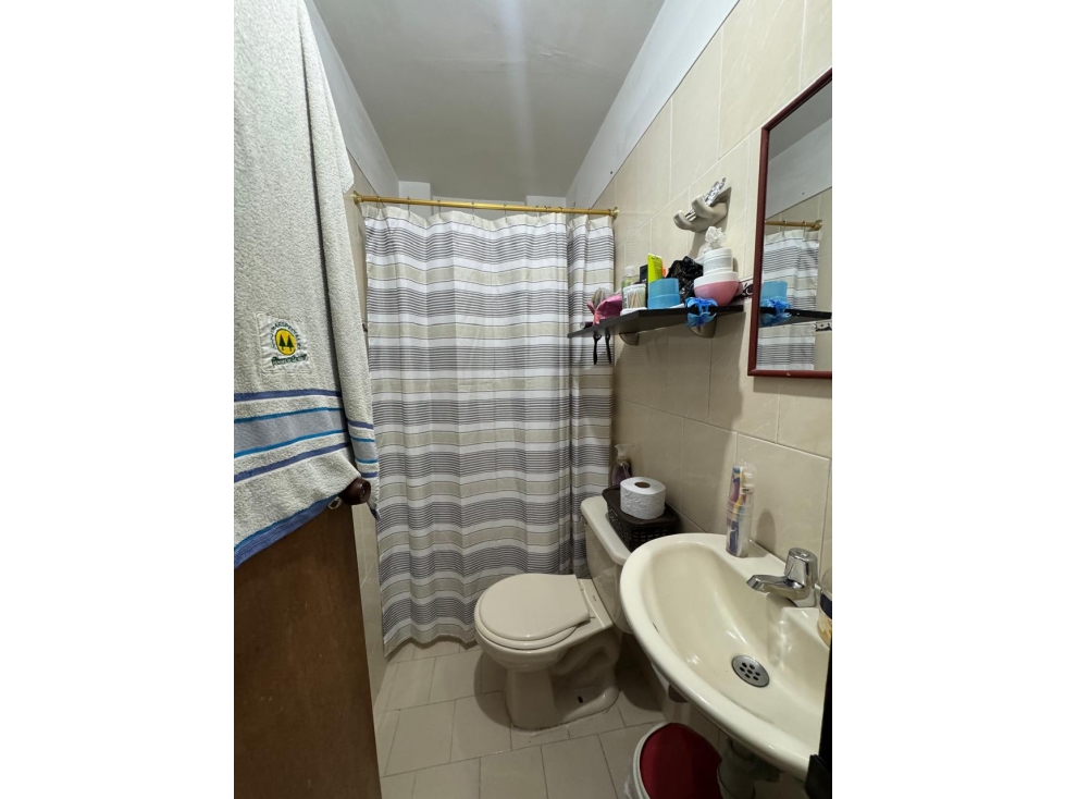 Se vende apartamento en Calasanz parte baja — foto 4