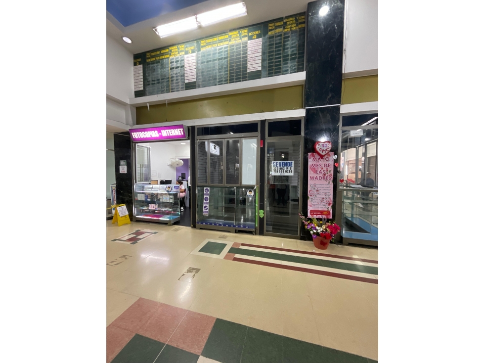 Venta de Locales comerciales en el centro - 3