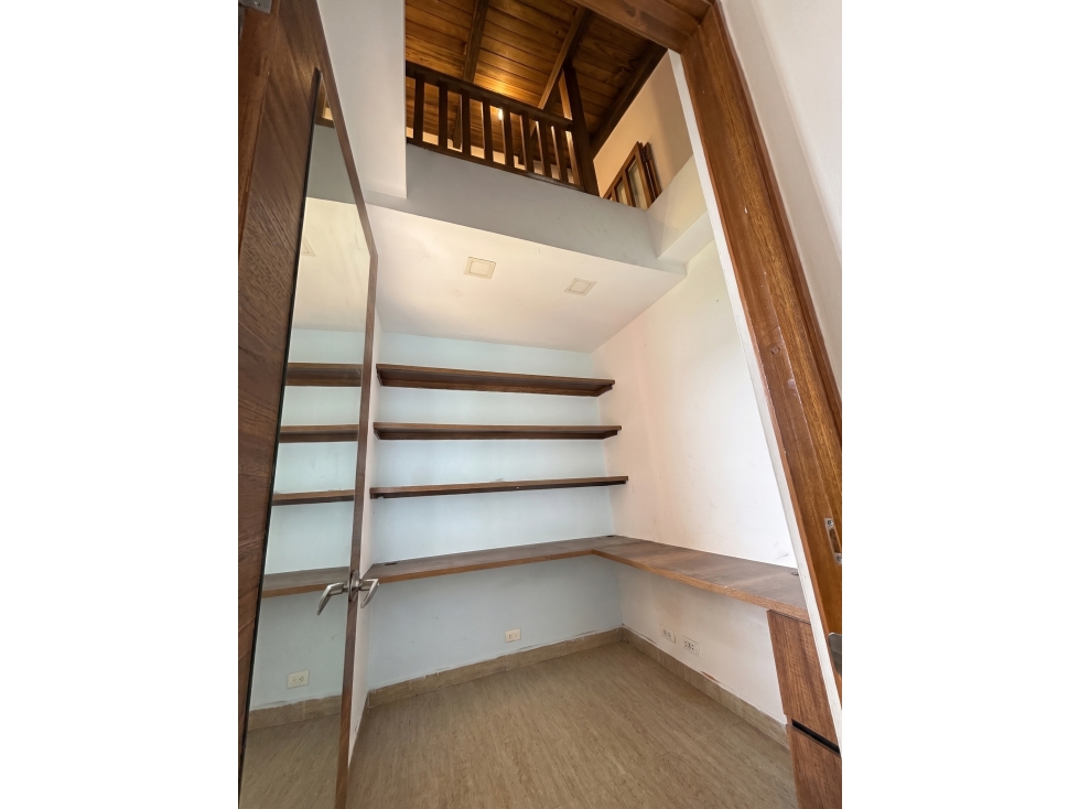 Apartamento en venta en Florida Norteamérica en Niquia — foto 3