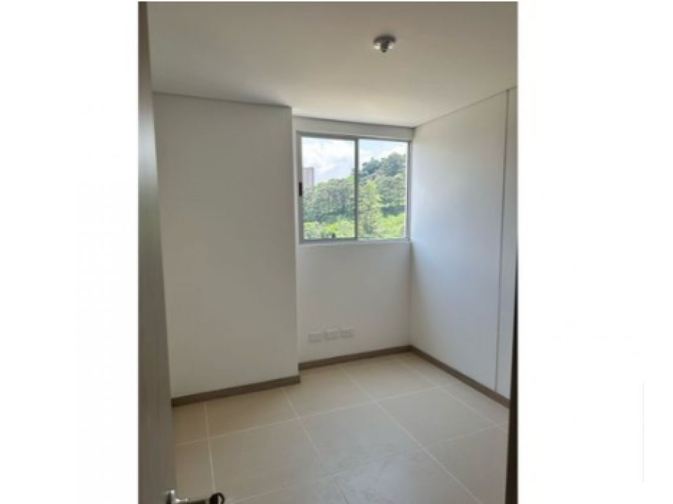 Apartamento en venta en Guayabal Entrevillas — foto 4