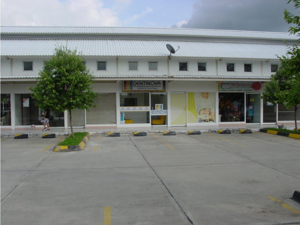 local en venta centro comercial del sur en Montería - 3