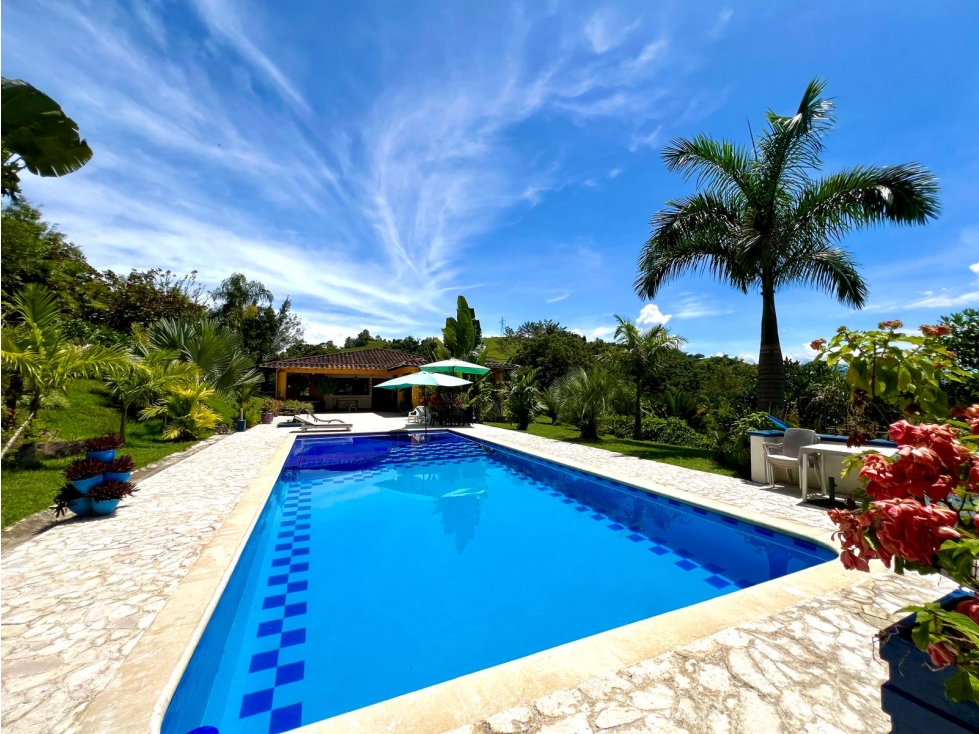 Venta casa campestre Condominio Torrejones Venecia