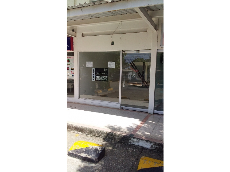 local en venta centro comercial del sur en Montería - 1