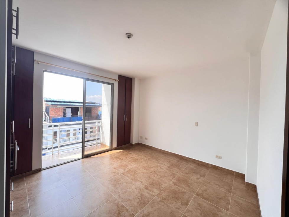Se Vende Apartamento - Caney - 2 piso KF - 4