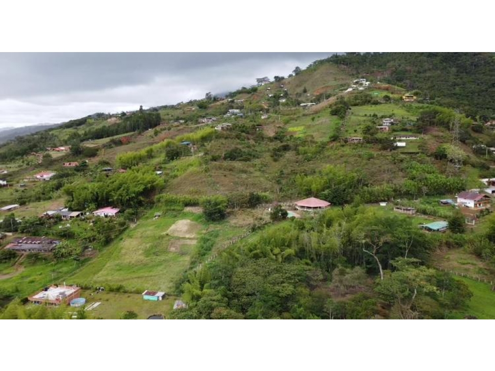 LOTE EN VENTA KM18 VIA TOCOTA