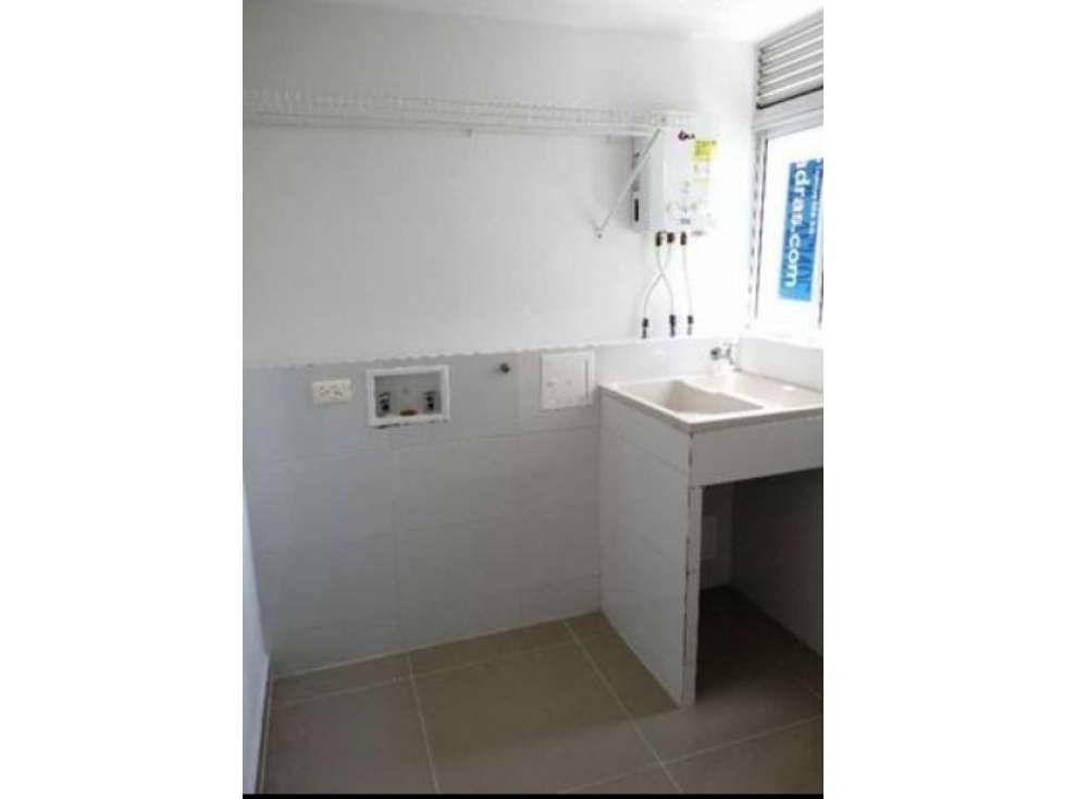 APARTAMENTO EN VENTA JAMUNDI PALMERAS VERDE ALFAGUARA — foto 4
