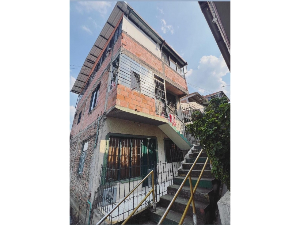 CASA EN VENTA ALTO JORDAN