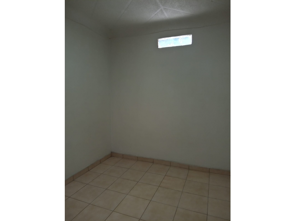 CASA MULTIFAMILIAR EN VENTA, B. NAPOLES, SUR, CALI CH-MN — foto 3