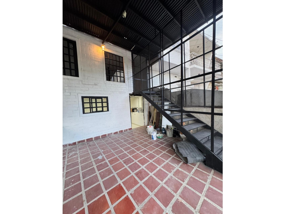 EDIFICIO ESQUINERO EN SAN FERNANDO — foto 2