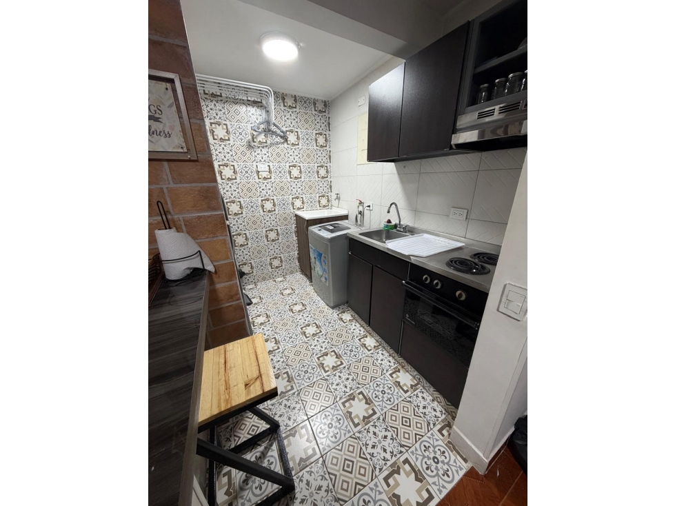VENTA APARTAMENTO AMOBLADO EN EDIFICIO FRENTE AL TERMINAL CH-MN