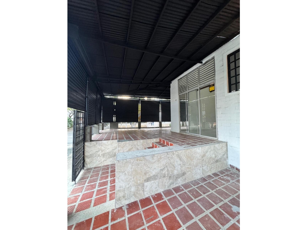 EDIFICIO ESQUINERO EN SAN FERNANDO — foto 4
