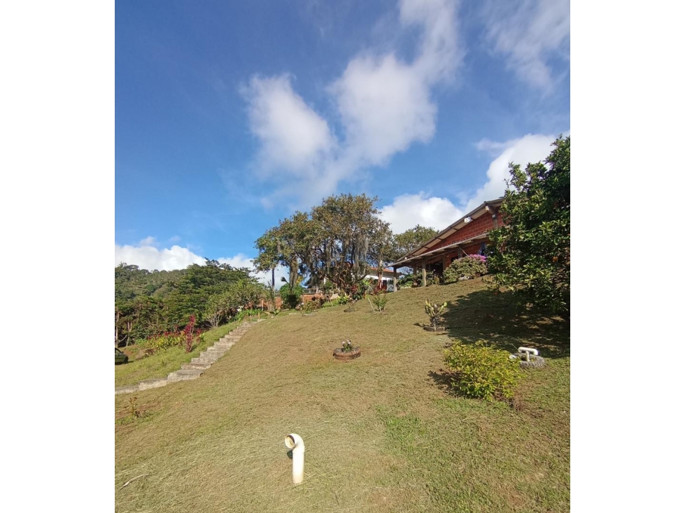 FINCA INDEPENDIENTE EN VENTA, TOCOTA A 7KM DE LA VIA AL MAR, CH-DT