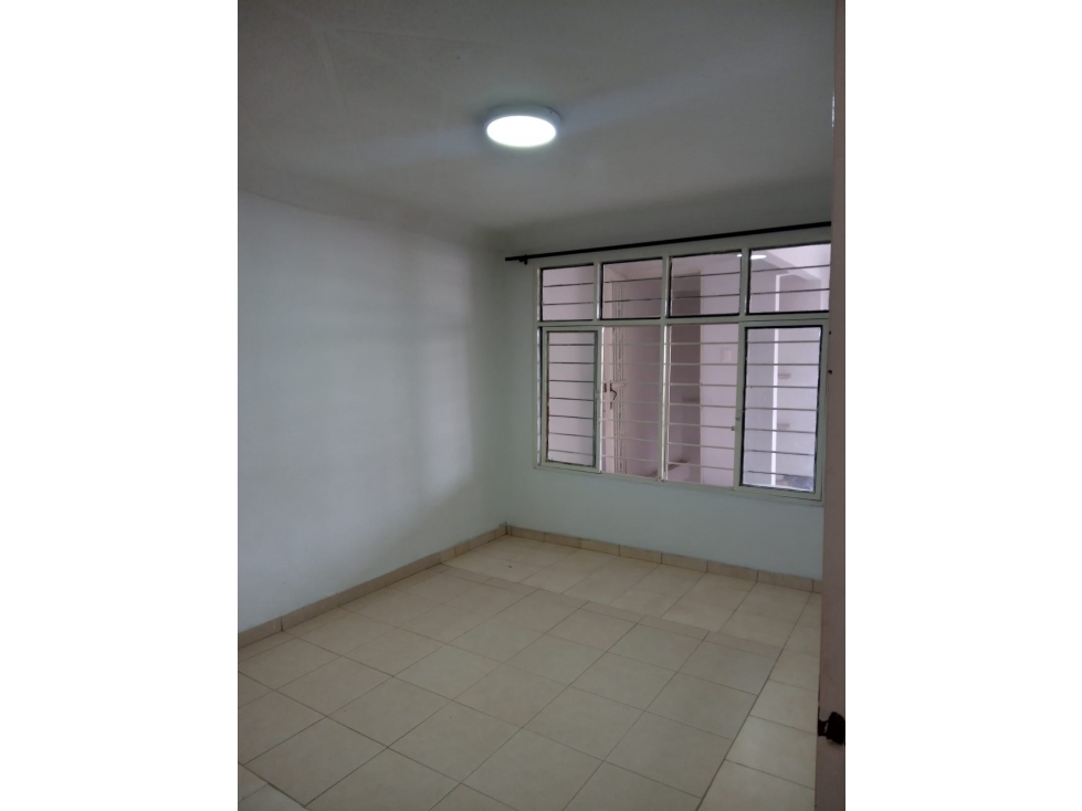 CASA MULTIFAMILIAR EN VENTA, B. NAPOLES, SUR, CALI CH-MN — foto 4