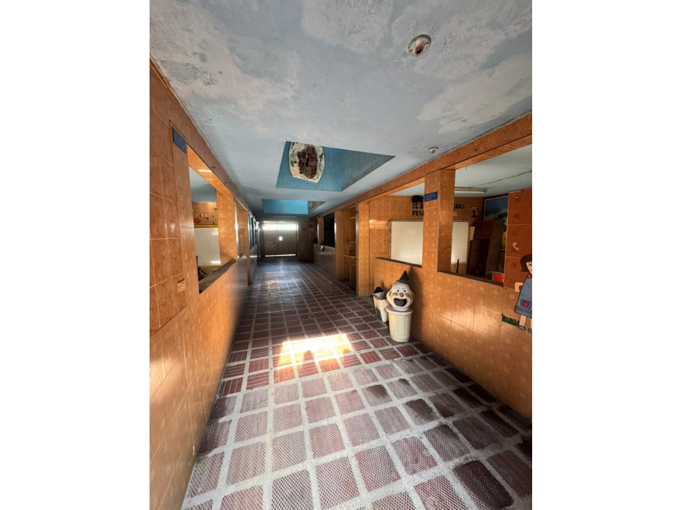 EDIFICIOS COLEGIO EN VENTA — foto 4