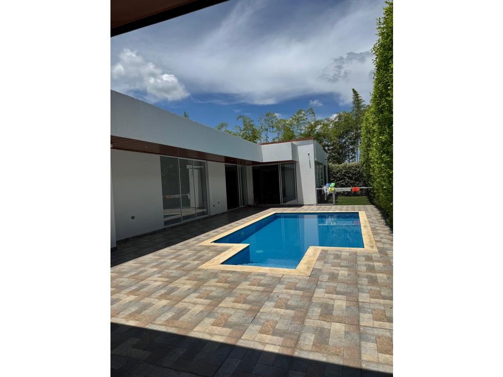 CASA CAMPESTRE EN LA MORADA