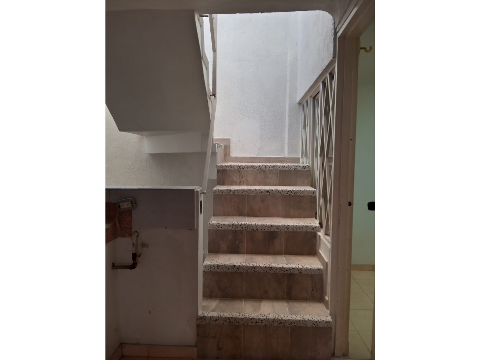 CASA MULTIFAMILIAR EN VENTA, B. NAPOLES, SUR, CALI CH-MN — foto 5