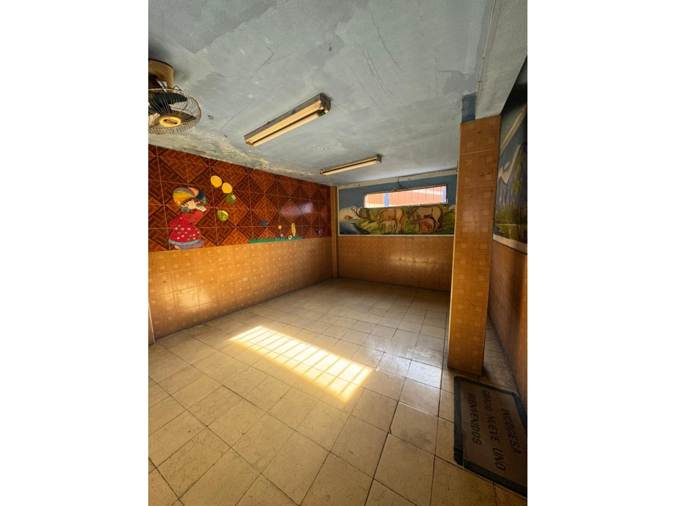 EDIFICIOS COLEGIO EN VENTA — foto 5