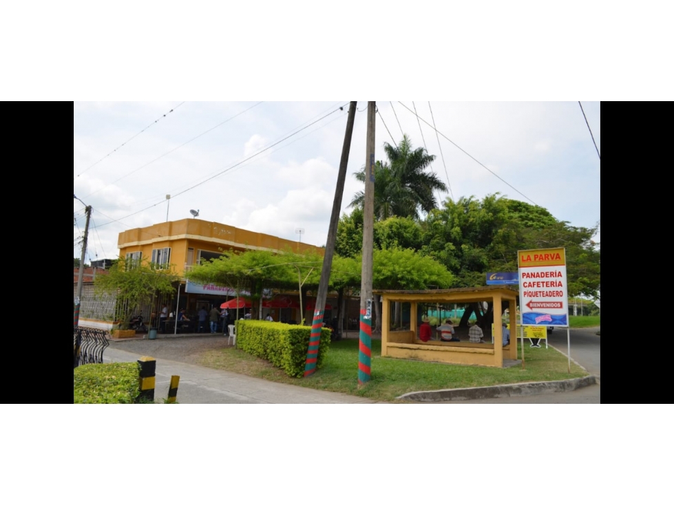 VENTA CASA COMERCIAL FRENTE A LA CARRETERA CENTRAL EL CERRITO CH - 4