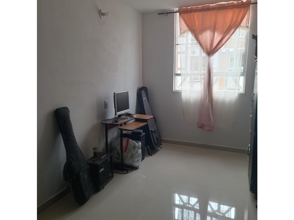 VENTA CASA 3 PISOS B. EDEN DEL PARQUE JAMUNDI CH — foto 5