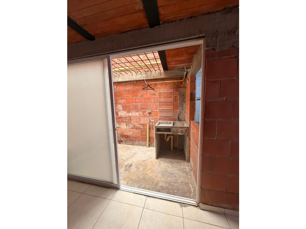 VENTA CASA 2 PISOS B. BONANZA JAMUNDI CH-DT — foto 6