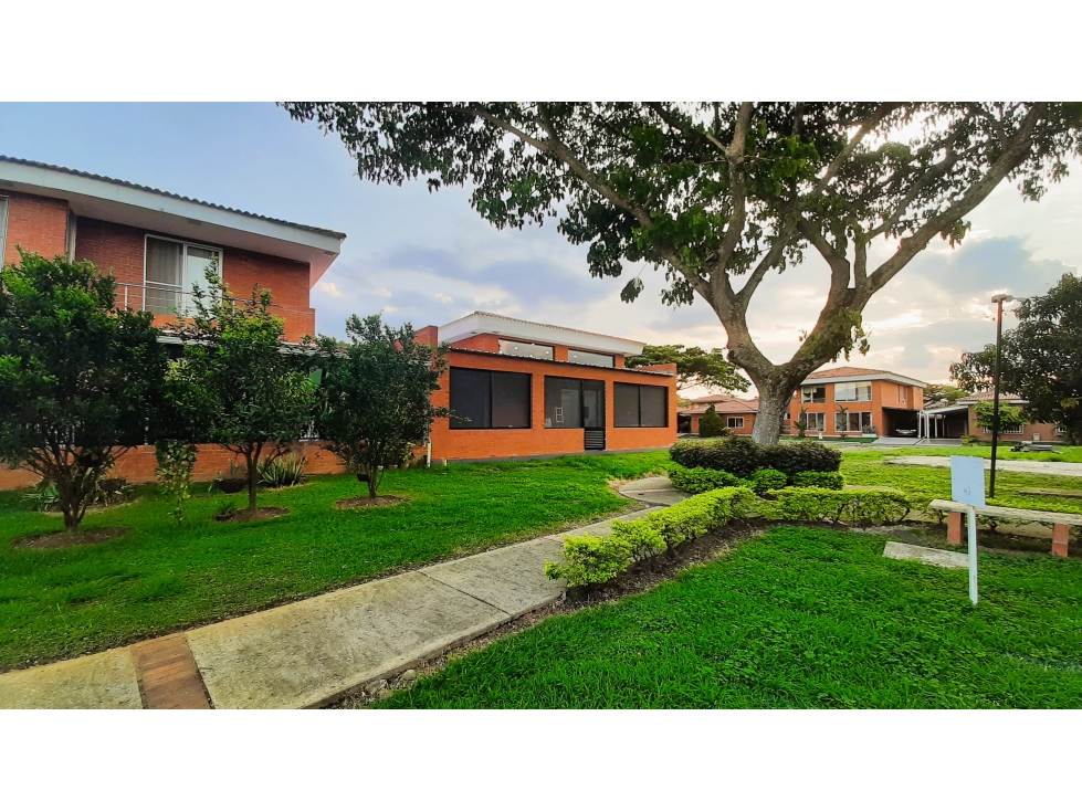 CASA EN VENTA AL SUR HACIENDA EL CASTILLO CR PRADERA JAMUNDI — foto 3