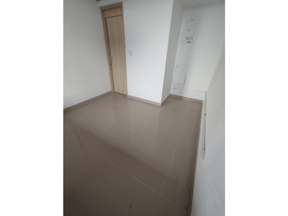 LOCAL COMERCIAL EN VENTA, TIERRA LINDA SUR DE CALI CH