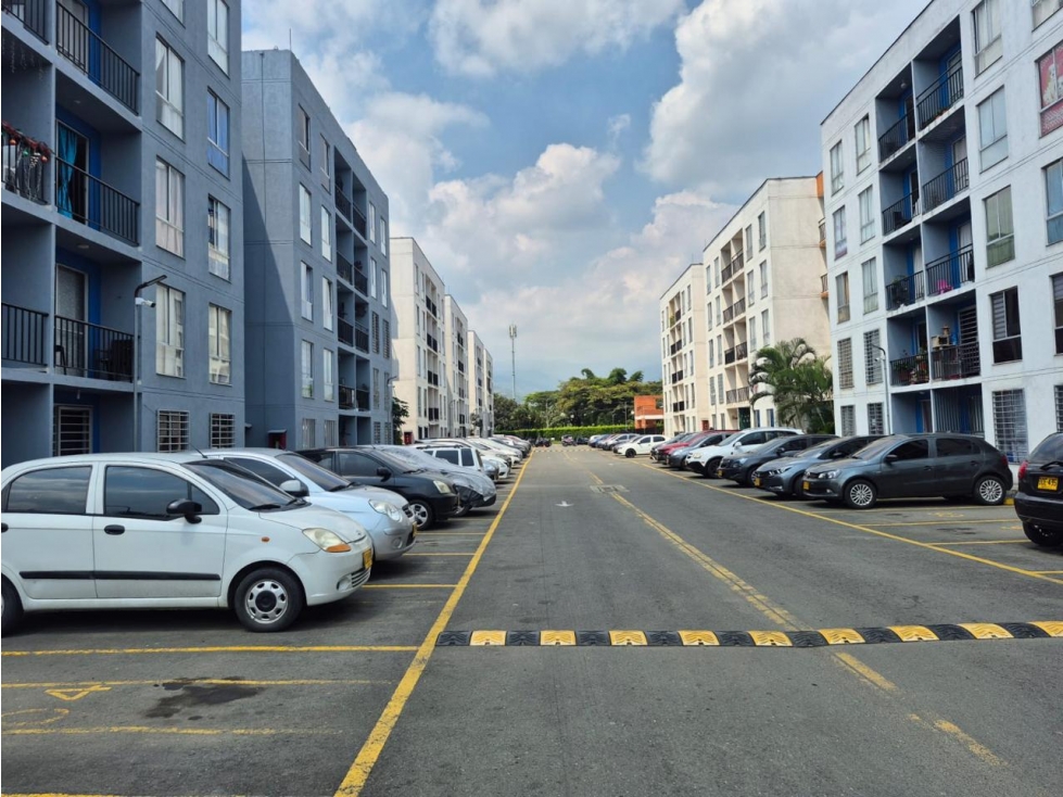 VENTA APARTAMENTO 2DO PISO NORTE CALI CH-DT