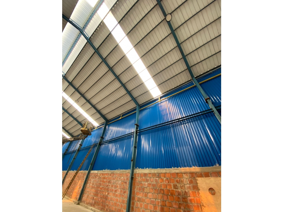 SE VENDE BODEGA DE 750MTS EN CAUCASECO - 2