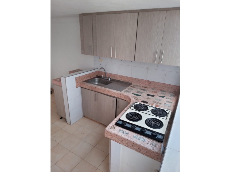 CASA MULTIFAMILIAR EN VENTA, B. NAPOLES, SUR, CALI CH-MN — foto 2