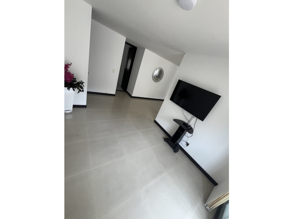 VENDO APARTAMENTO PRIMER PISO CON TERRAZA EN INGENIO