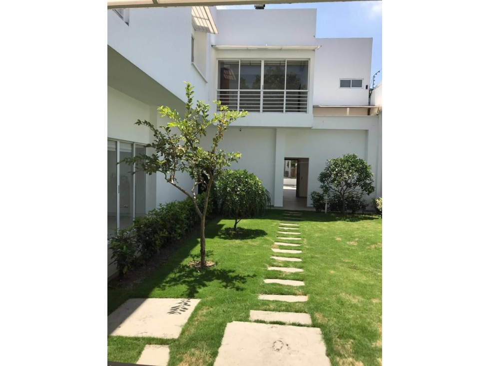 Se Vende Casa independiente En Pance lote de 2,000m2 - KF