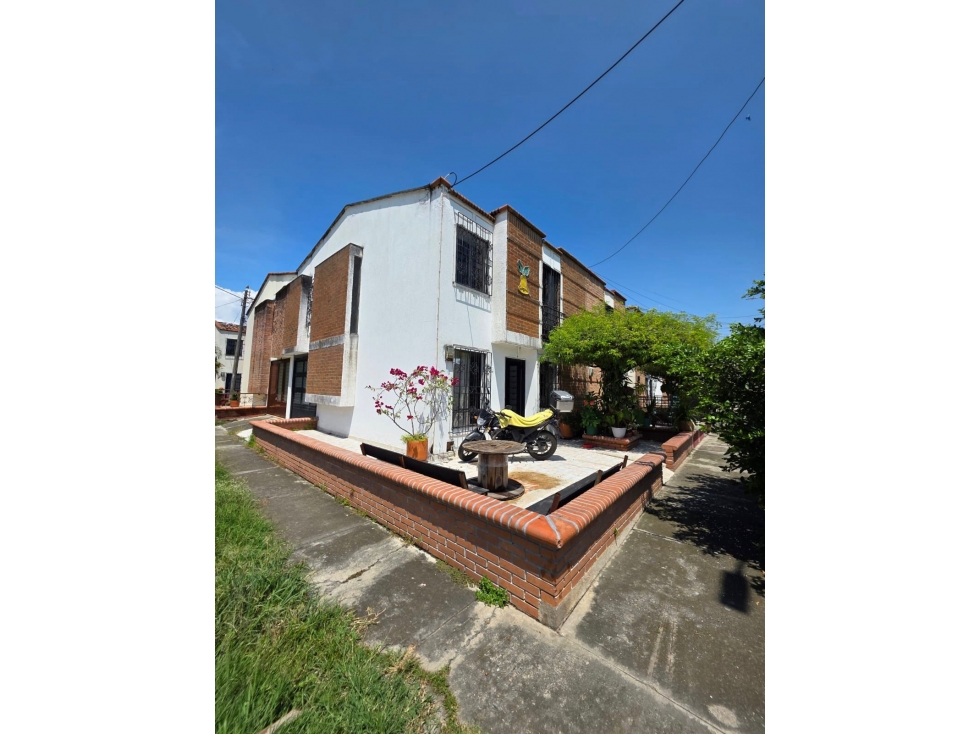 Casa esquinera EN VENTA Barrio La Linda Cartago Valle — foto 2